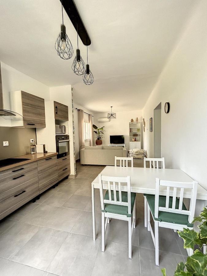 Charmante Maison De Ville Avec Jardin, Terrasse Et Terrain De Petanque Fos-sur-Mer Exterior foto